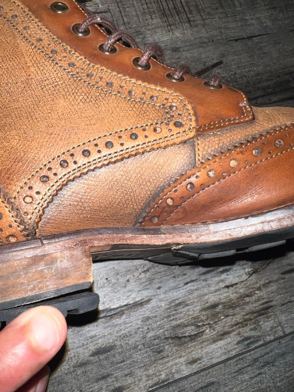 Men's Ted Baker Sealls 3 Wingtip Boots - Picture 7 of 9